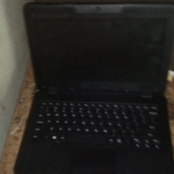 Computer - Picture 1 of 1